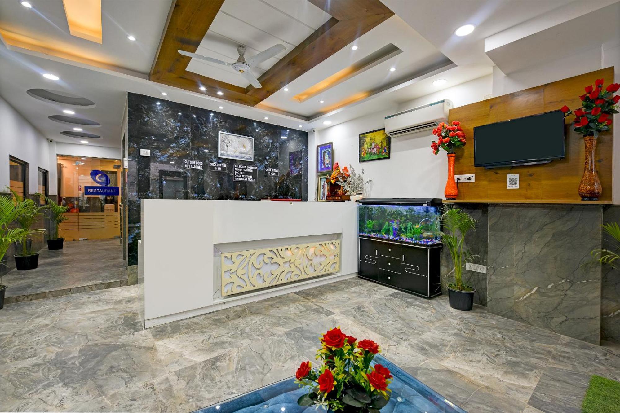 Glory Inn Near Delhi International Airport Ню Делхи Екстериор снимка
